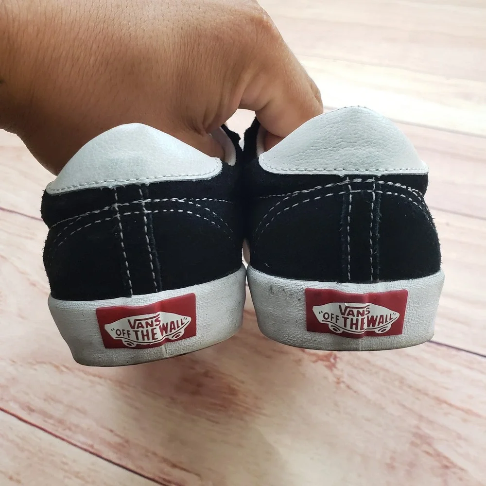 Vans‎ Sport Low Top Suede Sneaker Womens Size 6 Black White Skate Skateboarding